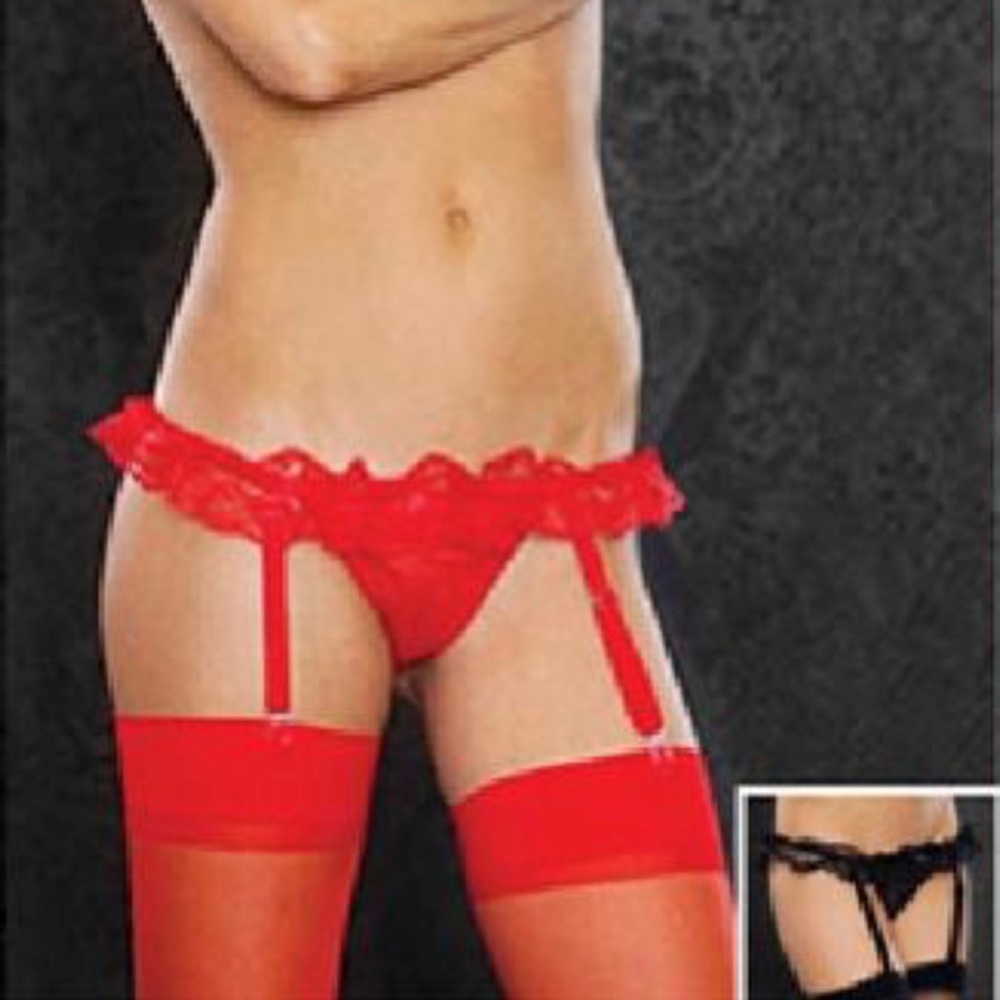 Garter thong with lace trim red SA2211